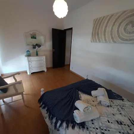 1.dezembro House * Пениши