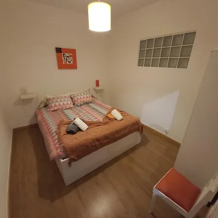 1.dezembro House Пениши